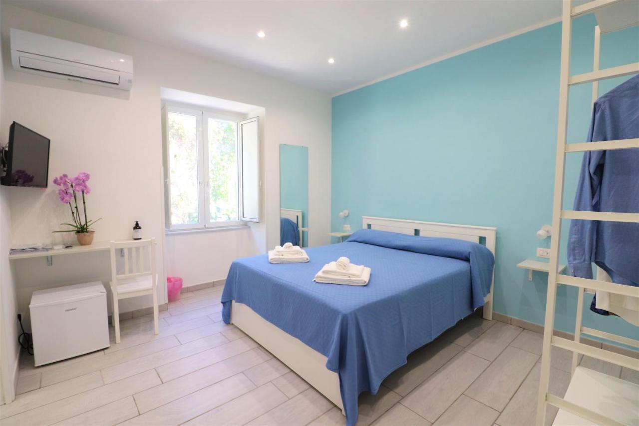 Отель Bed&Blue Сорренто Экстерьер фото