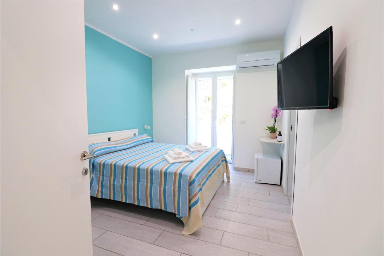 Отель Bed&Blue Сорренто Экстерьер фото